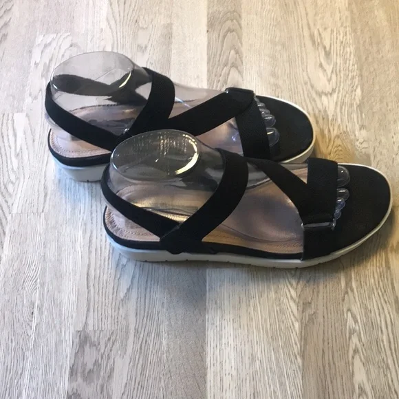 STEVEN by Steve Madden Sandal in Black Size 8.5 - Picture 2 of 13